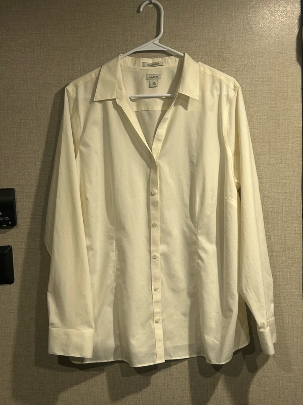 L.L. Bean women’s blouse. Wrinkle Free, button down, long sleeve,100% cotton. 1X
